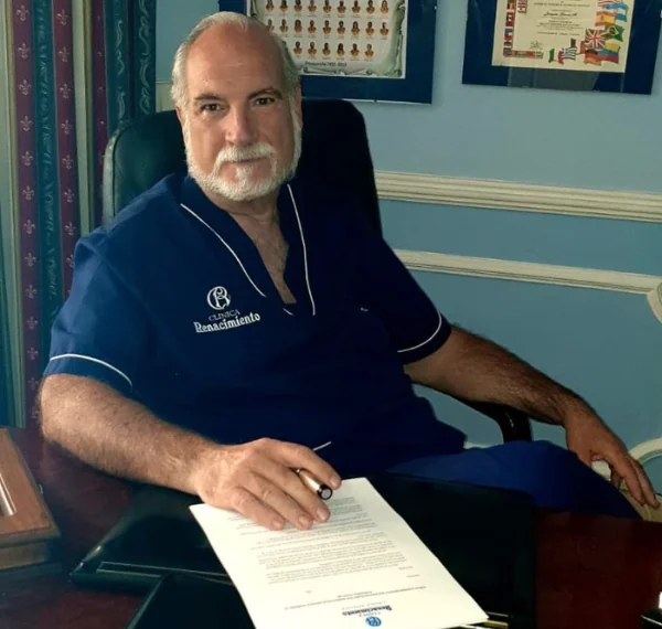 Dr. Joaquín García Aparicio en Clínica Renacimiento Marbella